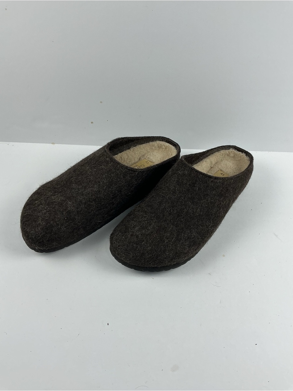 Garnet Hill Men’s one-mile wool slides made in Italy